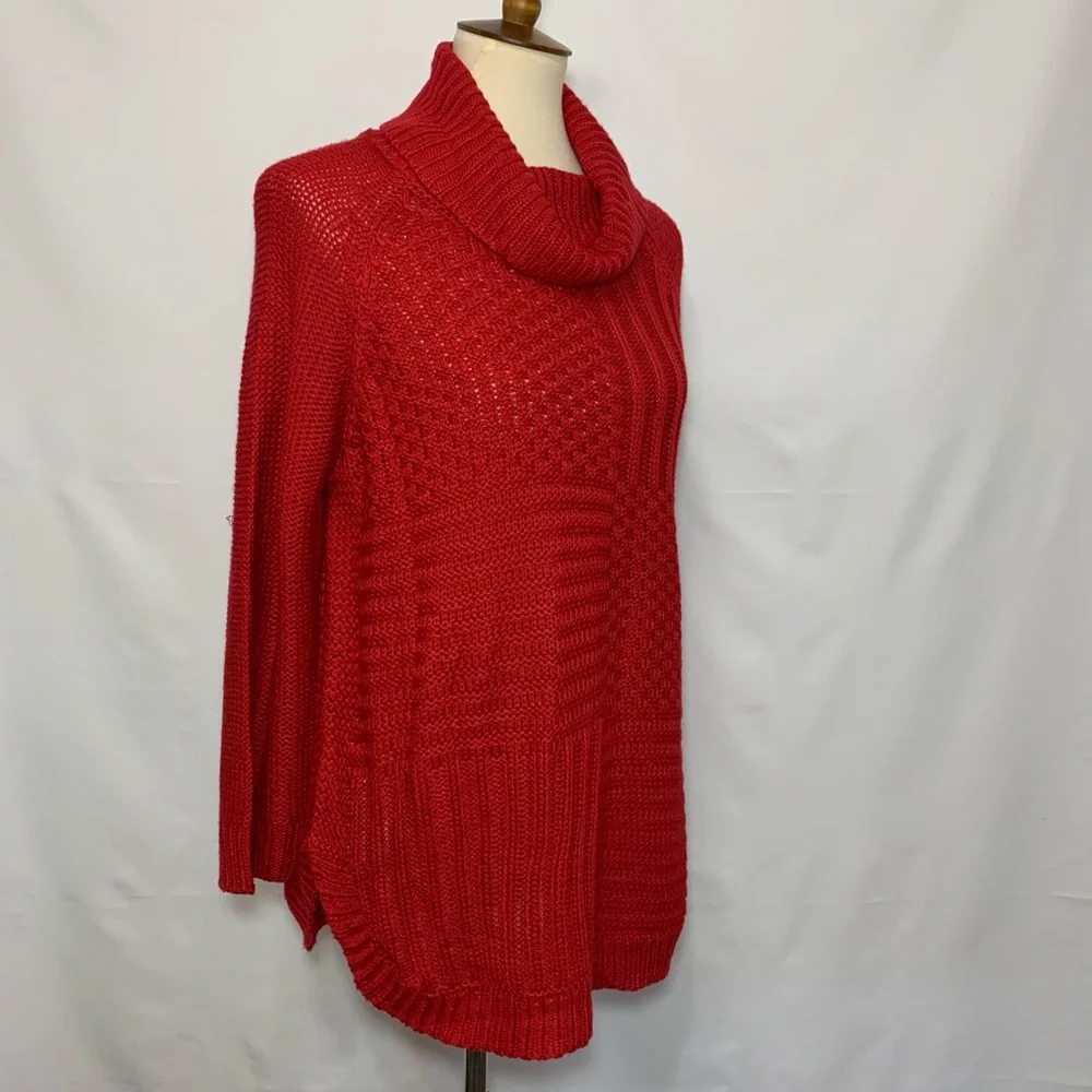 JohnPaulRichard Turtleneck Sweater - Picture 3 of 13